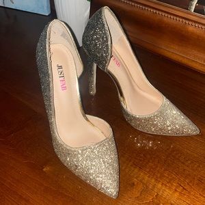 Women’s Stilettos - Size 6 (Like New)